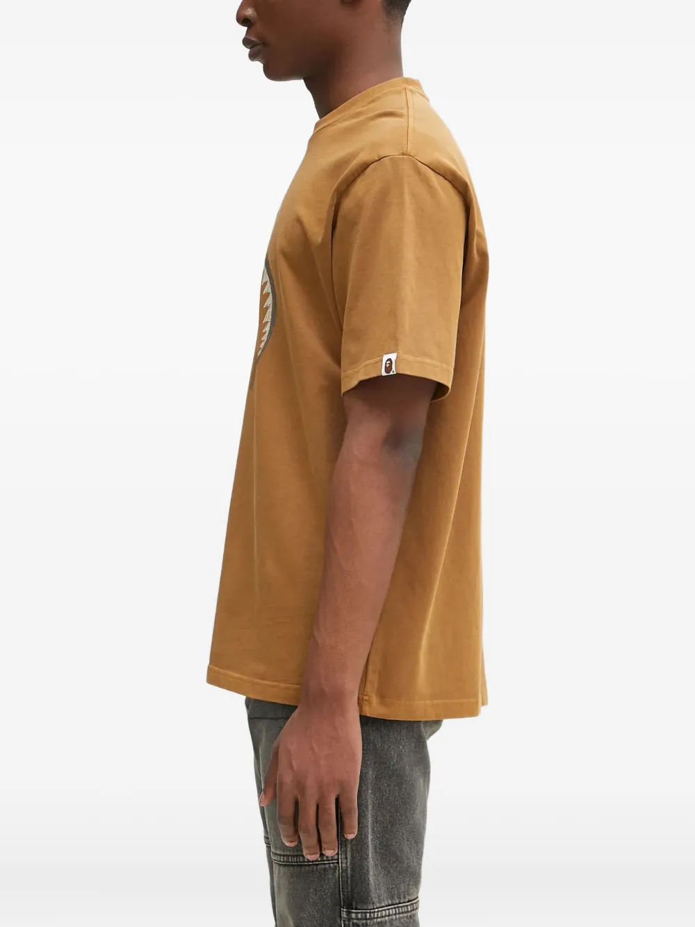 A BATHING APE shark-print T-shirt Bruin