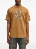 A BATHING APE® shark-print T-shirt - Brown