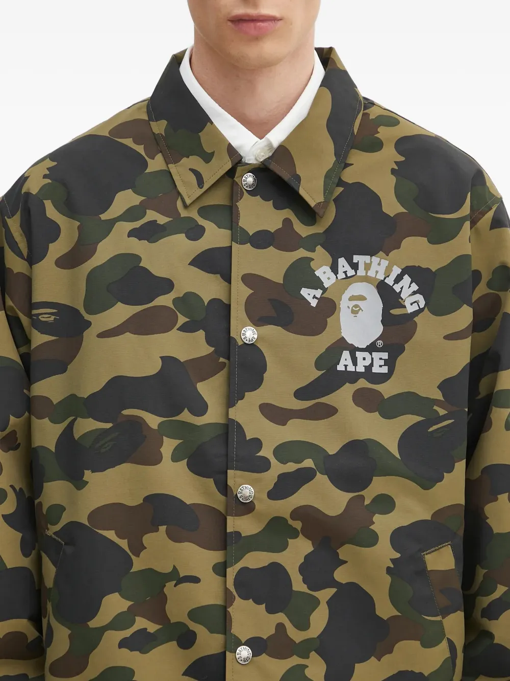 A BATHING APE camo-print coach jacket Groen