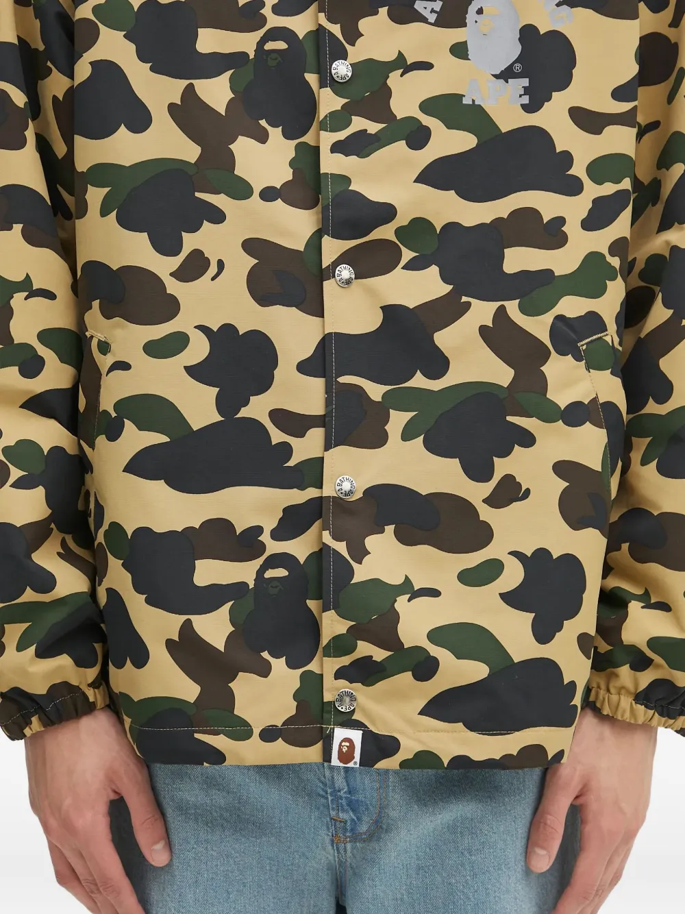 A BATHING APE camouflage-print shirt jacket Geel