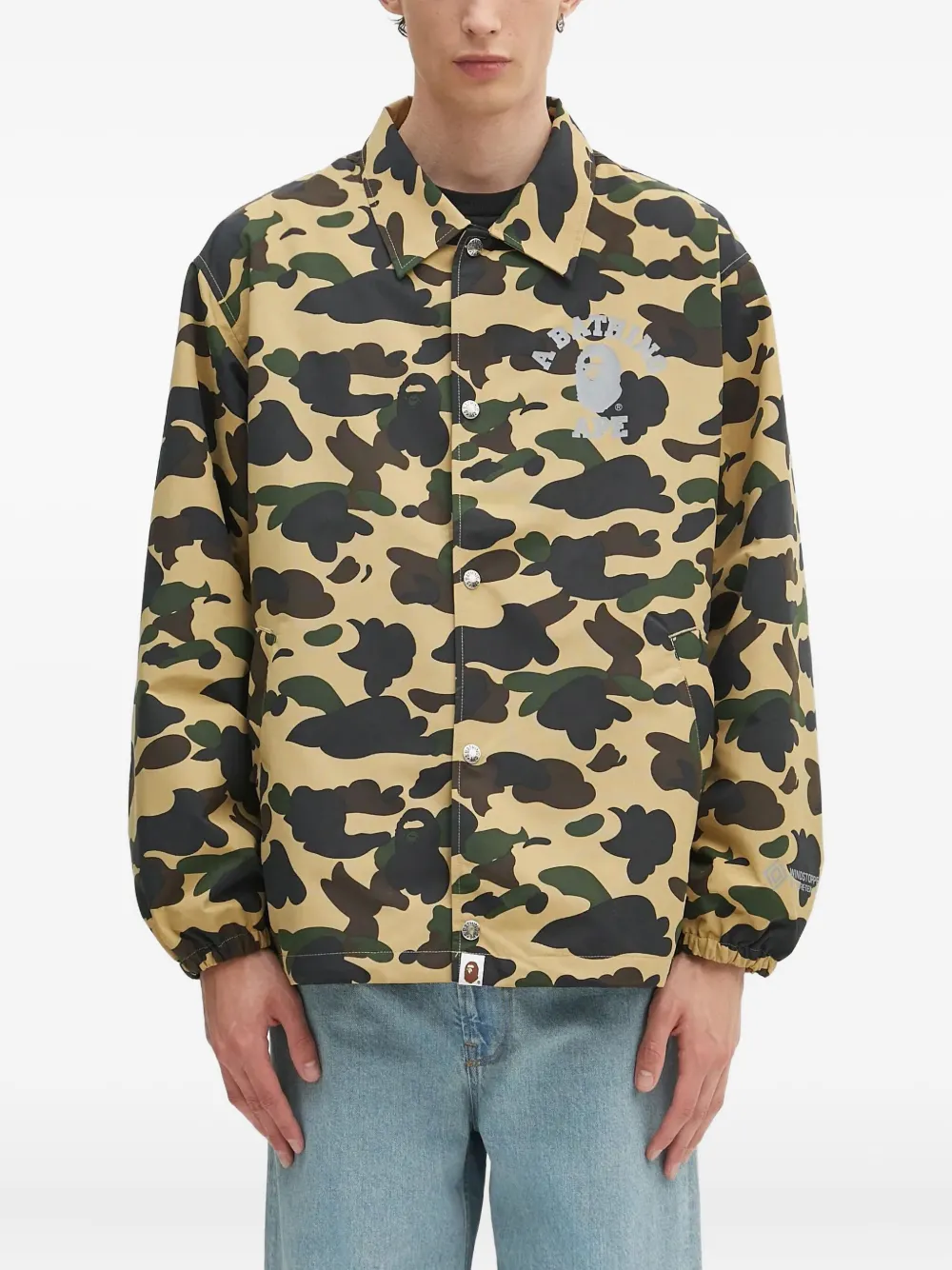 A BATHING APE camouflage-print shirt jacket Geel