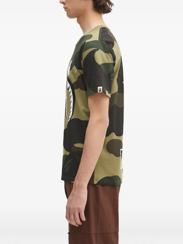 A BATHING APE® 1st Camo Shark T-shirt | Green | FARFETCH SG