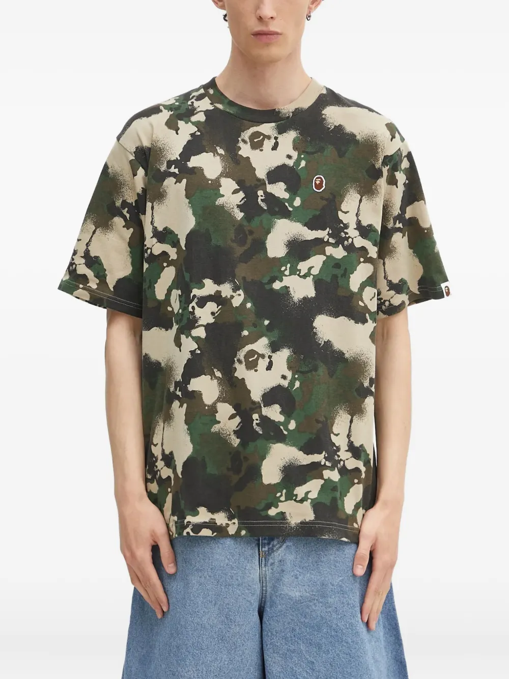 A BATHING APE camouflage-print T-shirt Groen