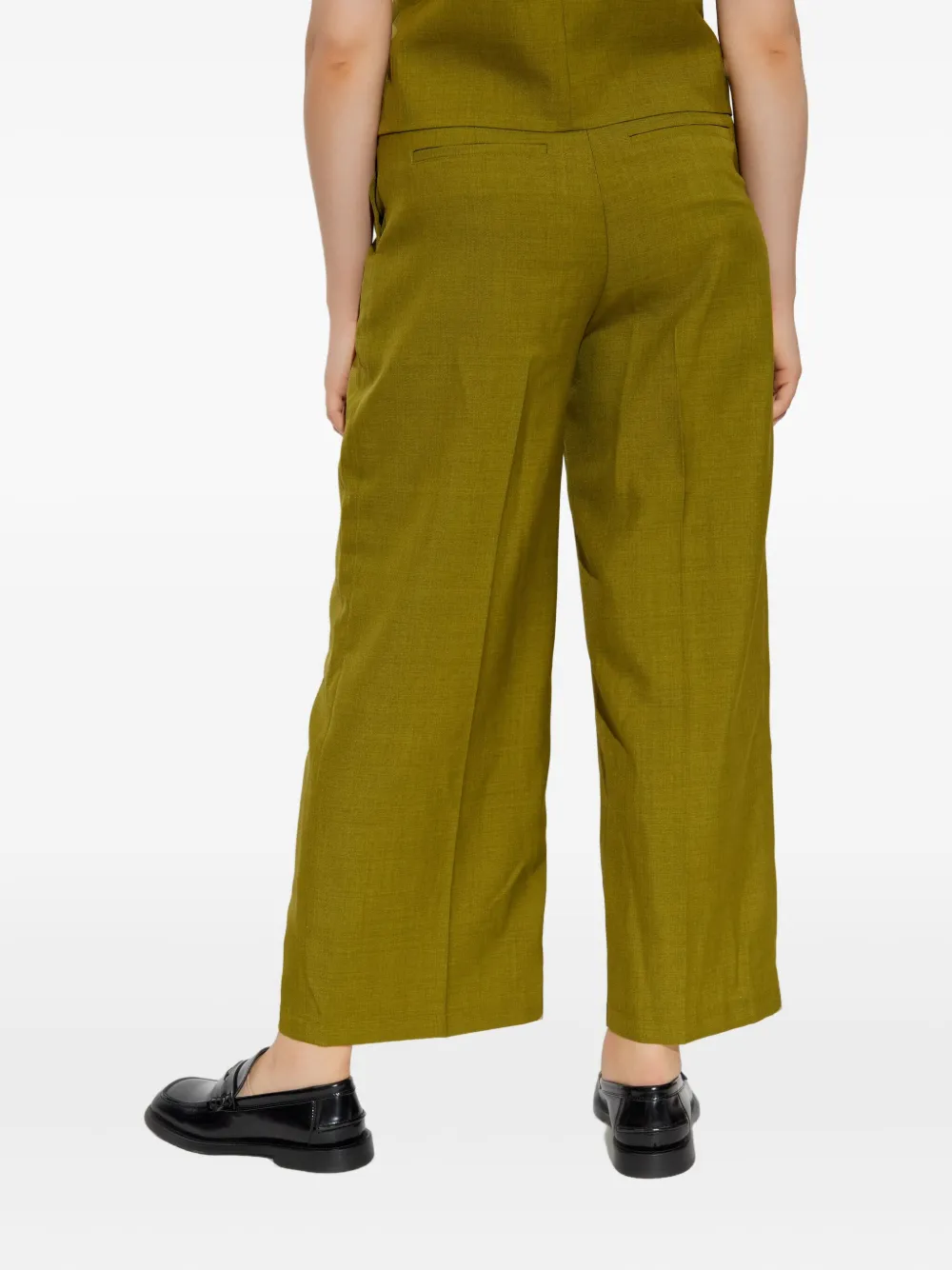 Theory pleat-detail trousers Groen