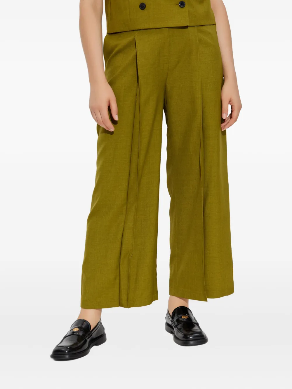 Theory pleat-detail trousers Groen