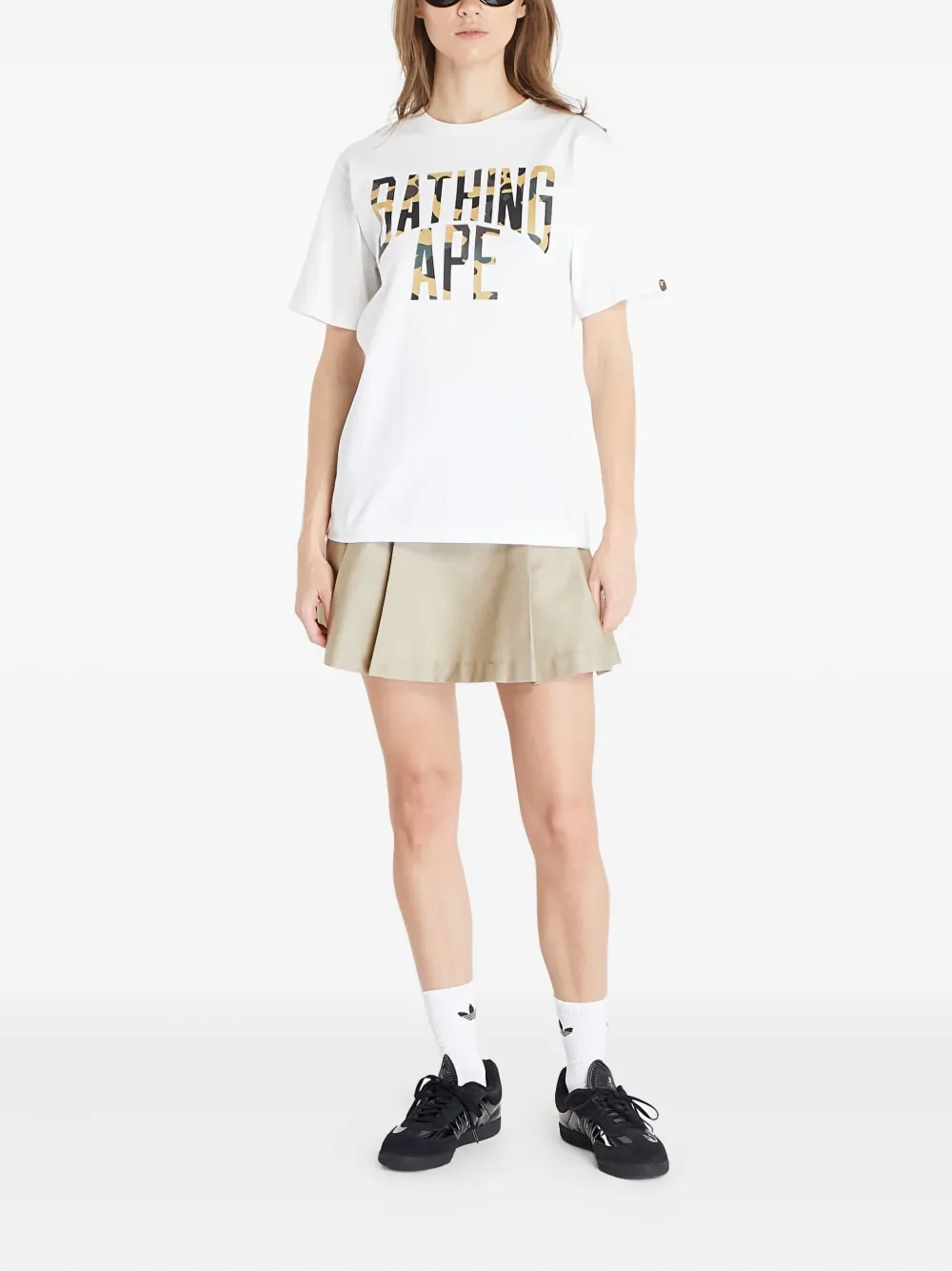 A BATHING APE 1st Camo NYC T-shirt met logo Wit