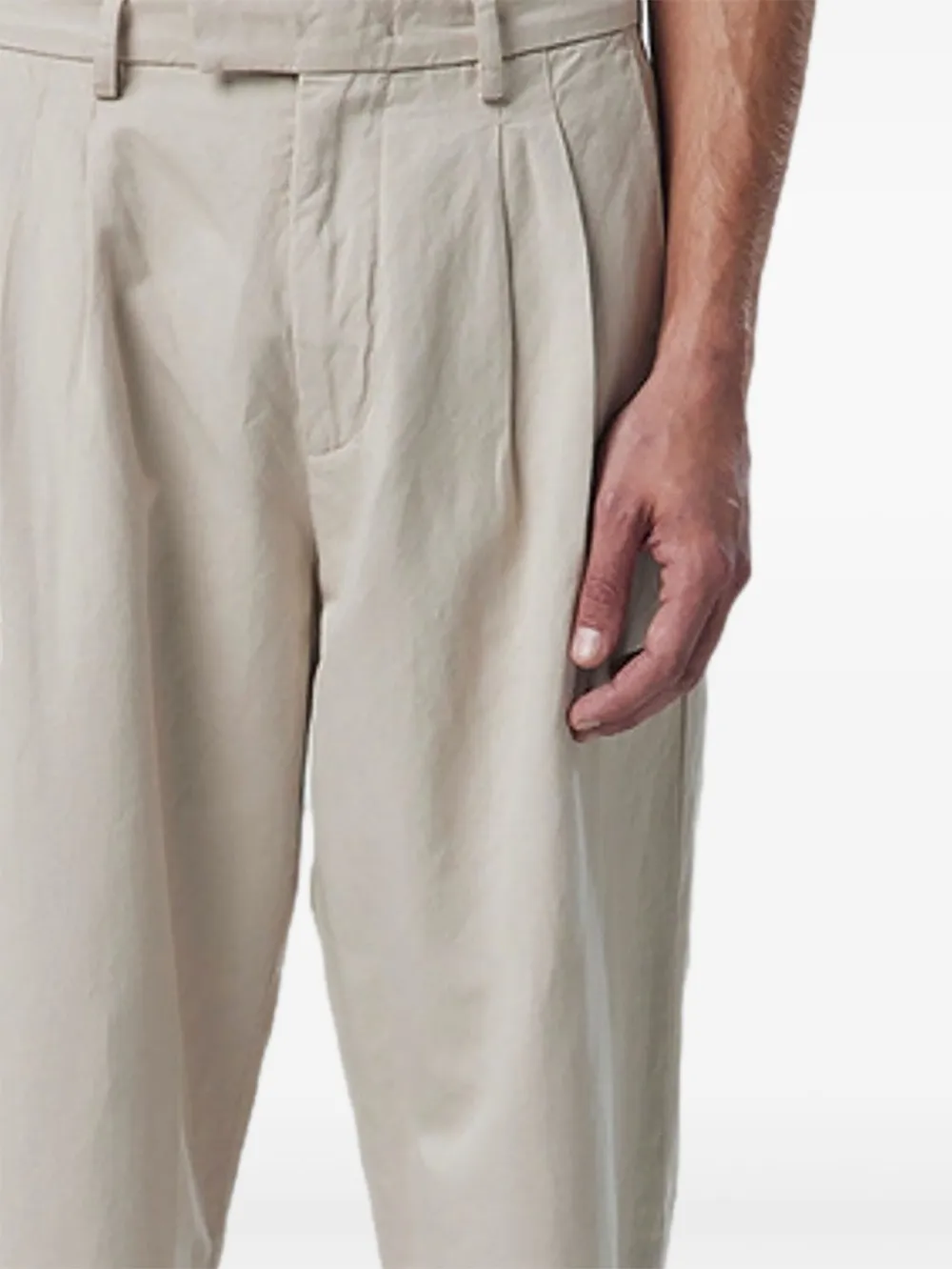 NN07 pleated-front trousers Beige