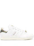 A BATHING APE® camouflage-detail leather trainers - White