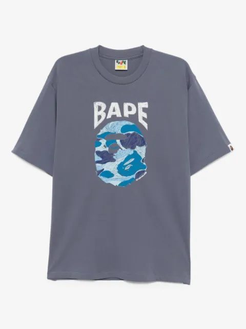 A BATHING APE® playera con estampado gráfico