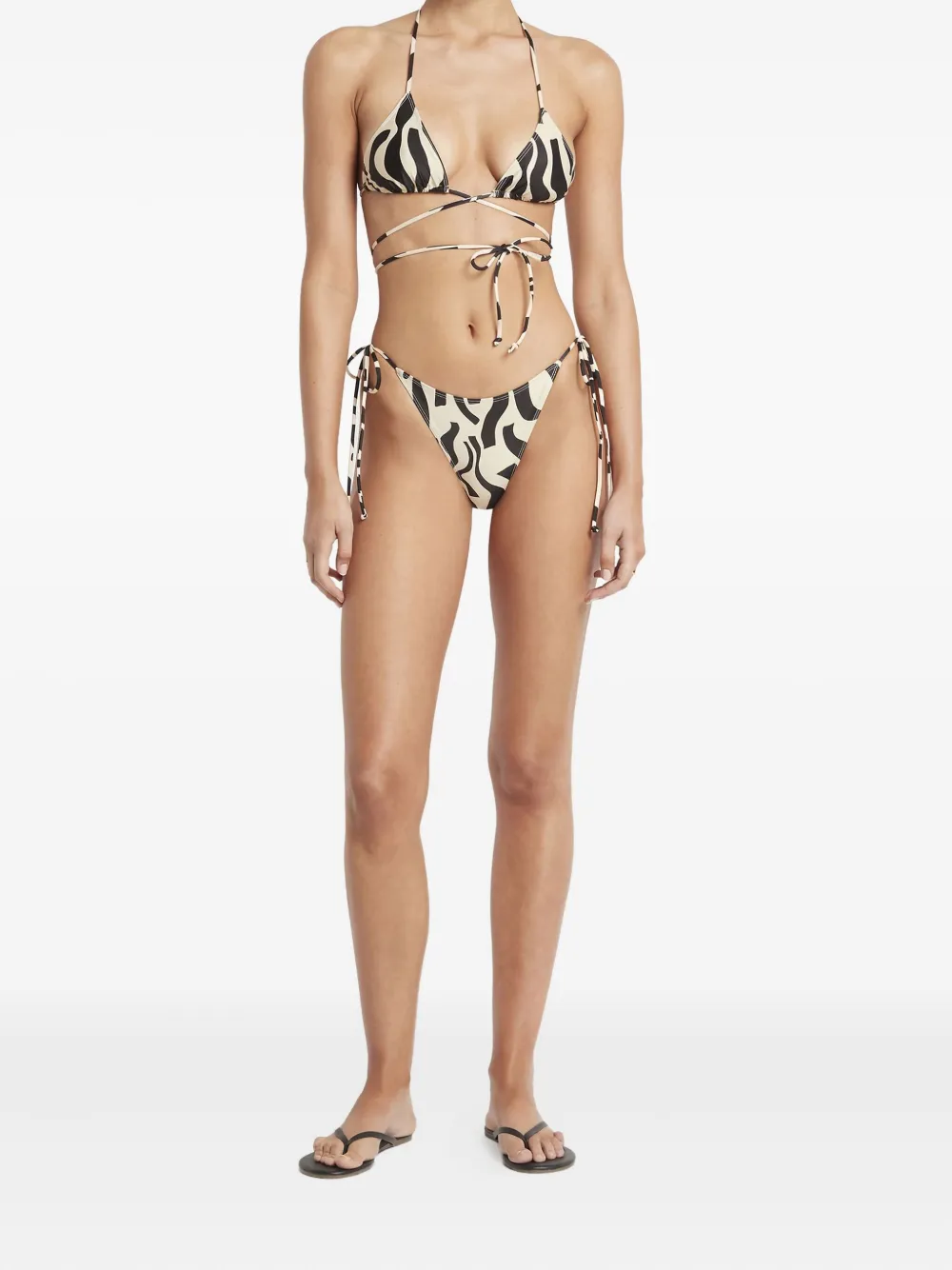 Faithfull the Brand Marzia bikini top & Nomi bikini bottoms Zwart