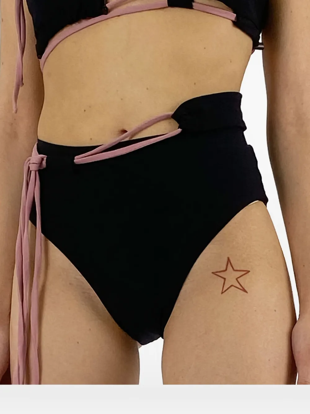 Ottolinger multi-strap bikini Zwart
