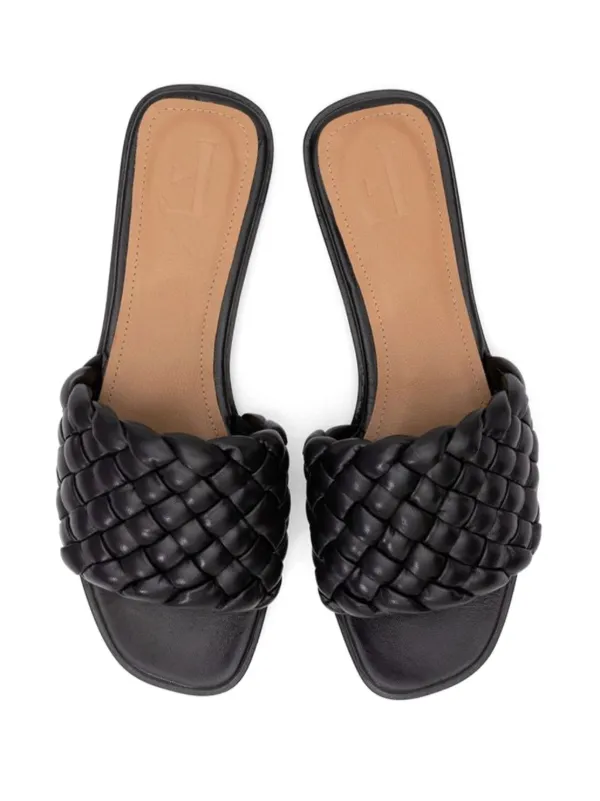 Flattered ❤︎ ミュール Flattered Minou woven-leather Flat Sandals | Black | FARFETCH