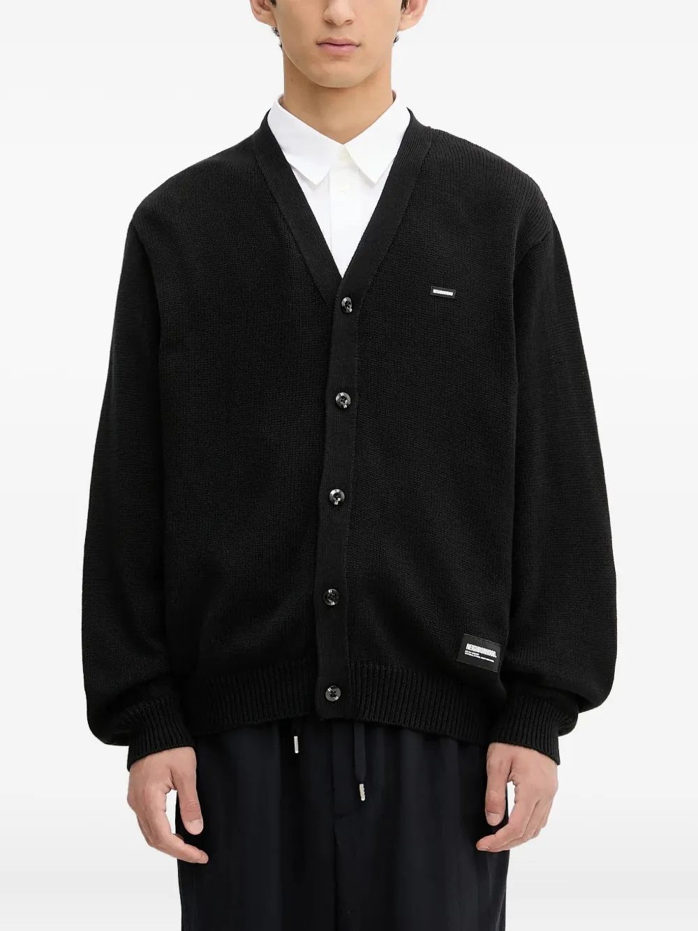 Neighborhood Vest met V-hals en logoplakkaat Zwart