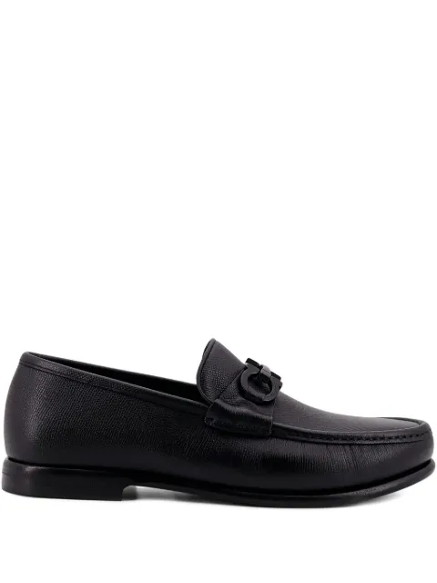 Ferragamo 간치니 오너먼트 로퍼