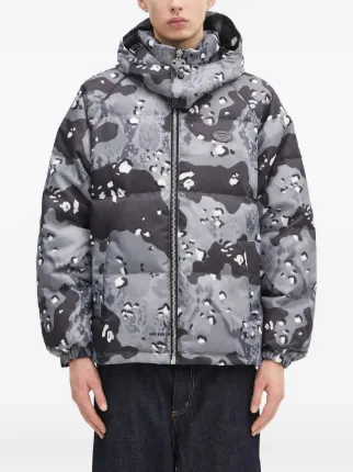AAPE BY *A BATHING APE®