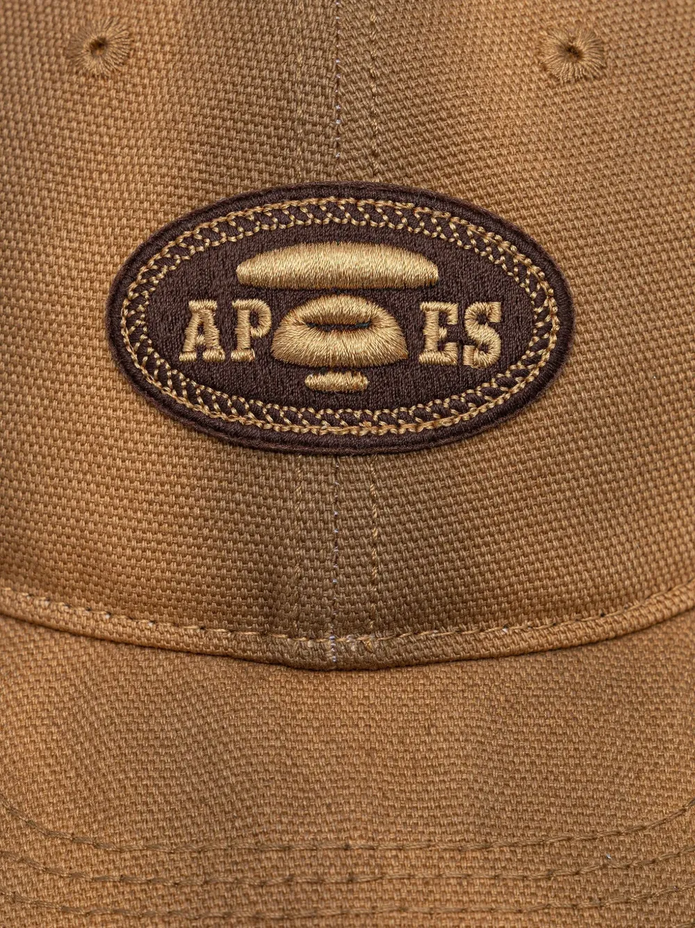 AAPE BY *A BATHING APE Honkbalpet met geborduurde patch Bruin