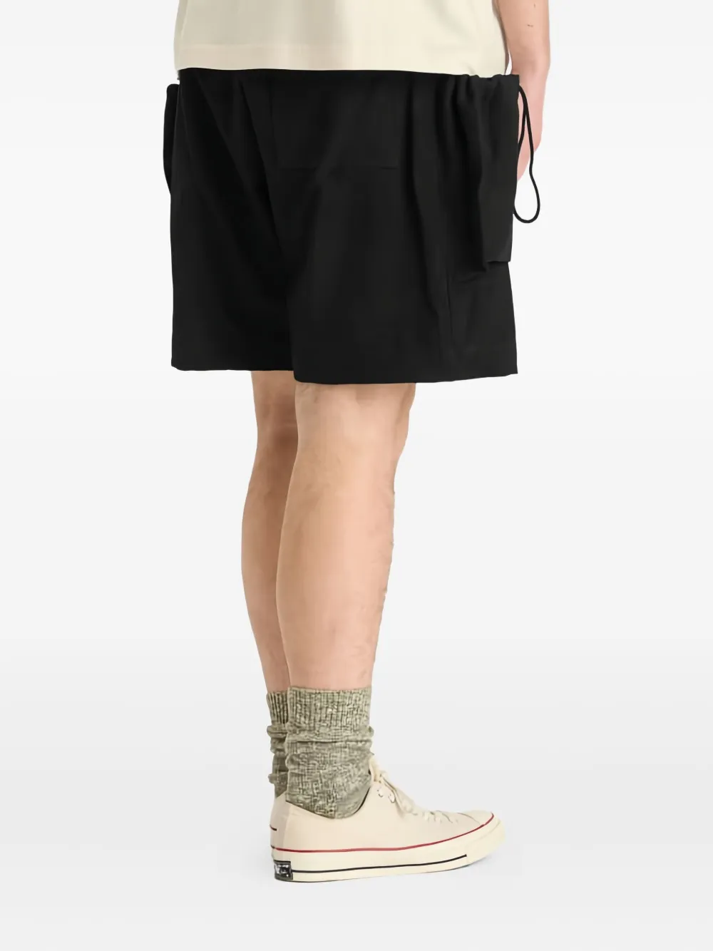 STORY mfg. Salt cargo shorts met elastische taille Zwart