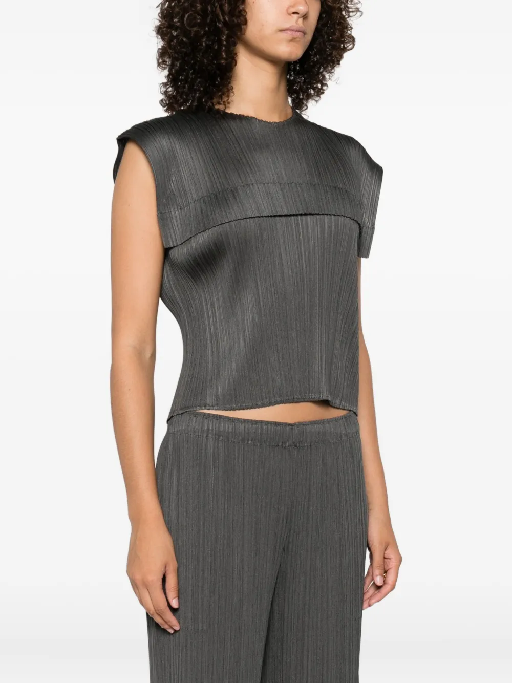Pleats Please Issey Miyake pleated-panel top Groen