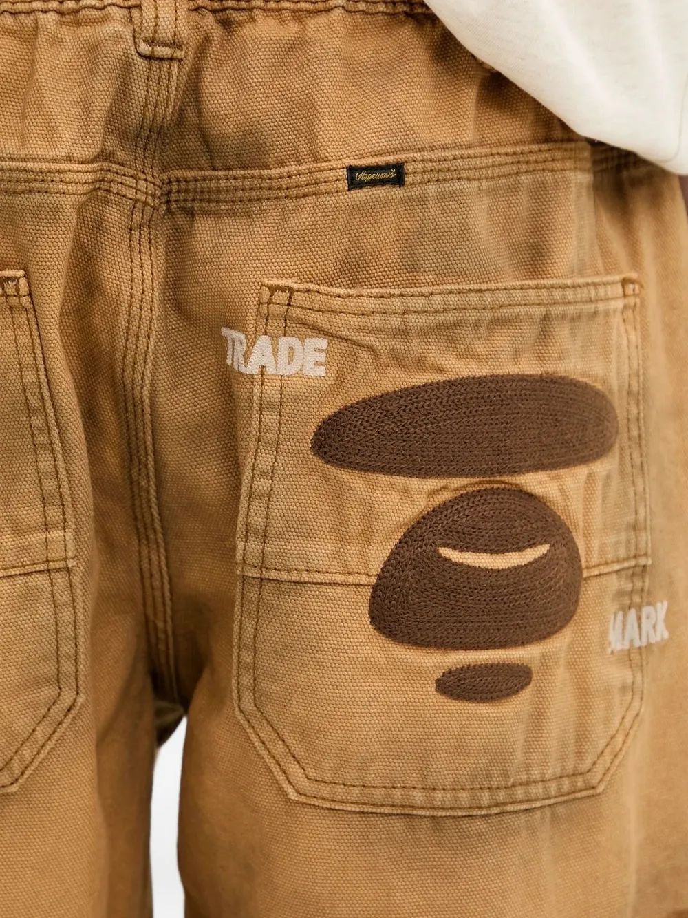 AAPE BY *A BATHING APE embroidered cargo shorts Beige