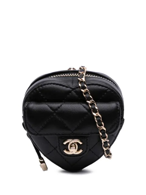 CHANEL Pre-Owned 2021 Lambskin CC in Love Heart Necklace Bag crossbody bag