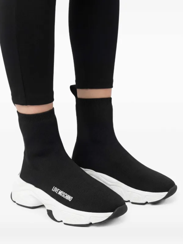 Love Moschino Tênis Meia Com Letreiro De Logo | Preto | FARFETCH BR