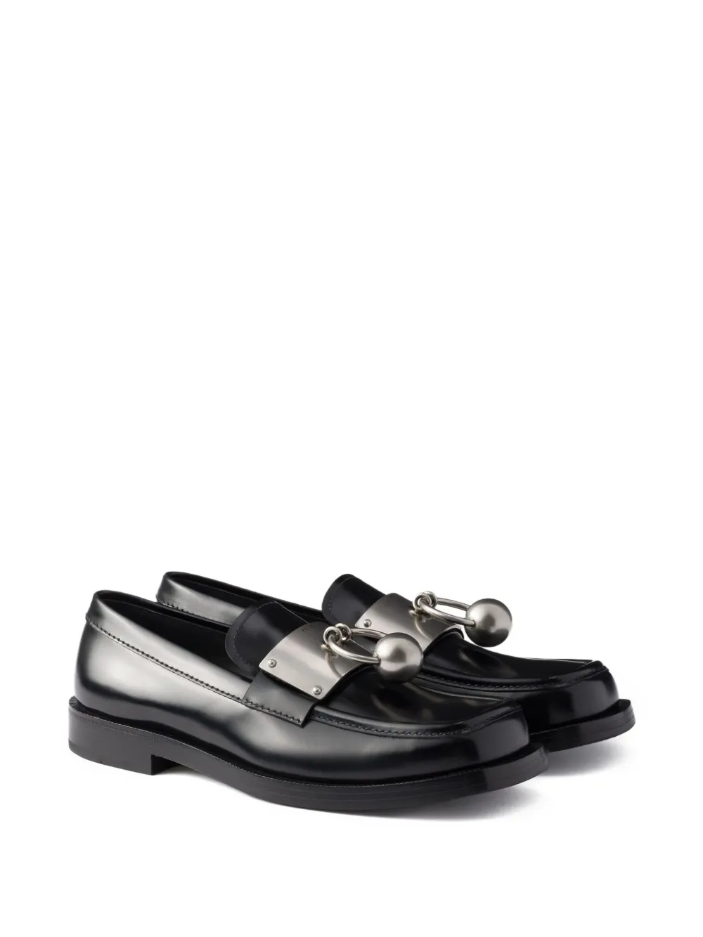 Prada Leren loafers met metalen ornament - Zwart
