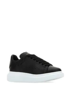 Alexander McQueen女性厚底レースアップシューズ EUR 38.5 Alexander McQueen Women's Oversized Sneakers Size 38.5 EU