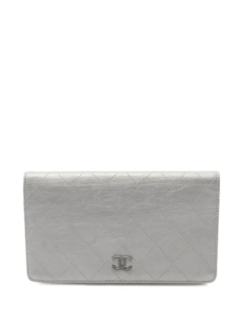 CHANEL Pre-Owned 2011 quilted leather wallet