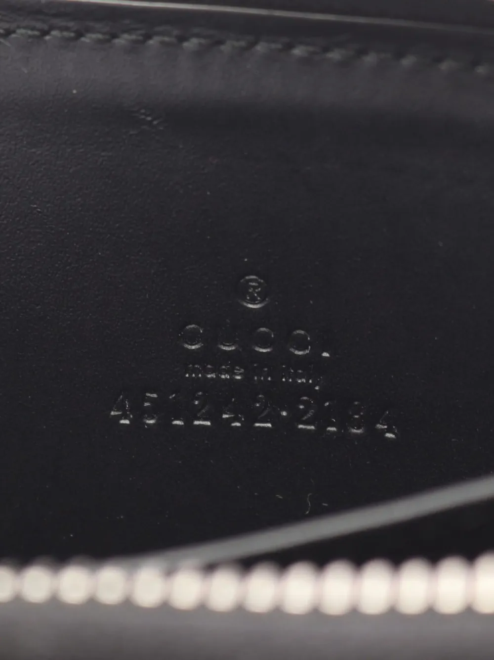 Pre-owned Gucci 2000s Gg Supreme Wallet In Neutral