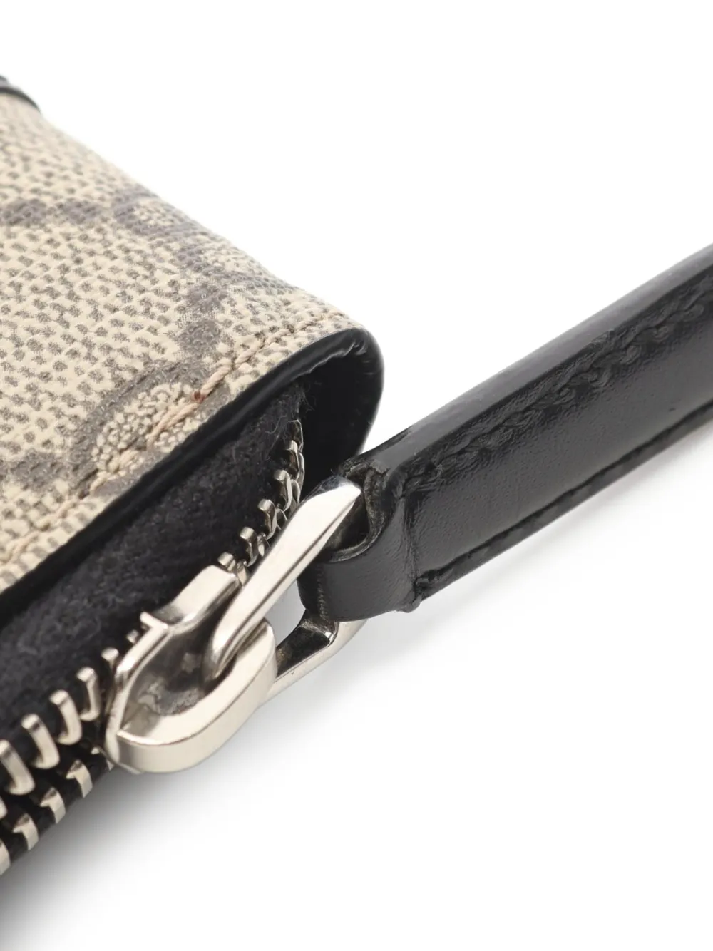 Pre-owned Gucci 2000s Gg Supreme Wallet In Neutral