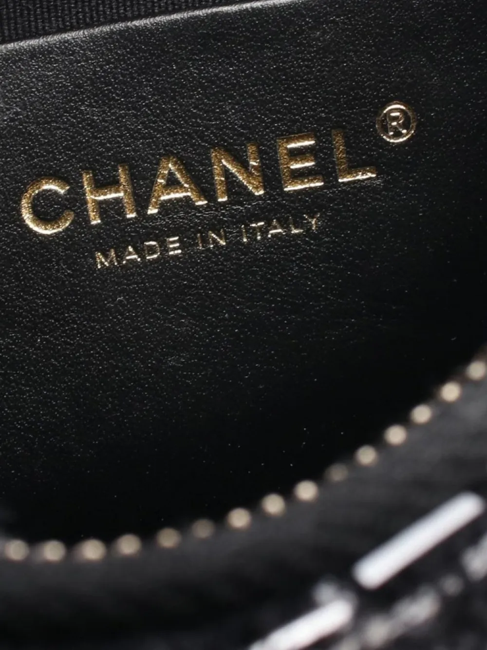 Pre-owned Chanel 2021 Tweed Shoulder Bag In Black