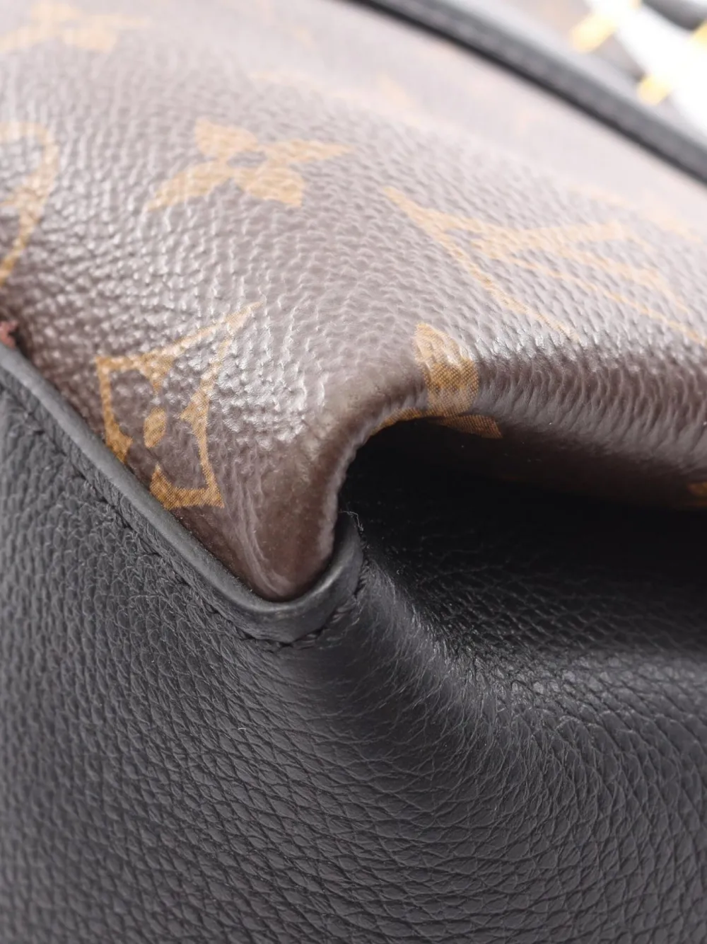 Pre-owned Louis Vuitton 2021 Soufflot Nv Mm Handbag In Brown