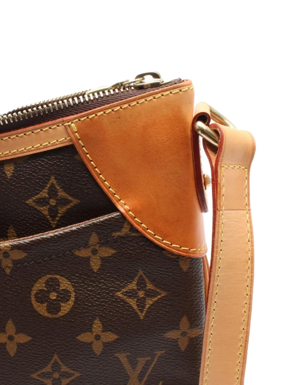 Pre-owned Louis Vuitton 2008 Odeon Mm Shoulder Bag In Brown