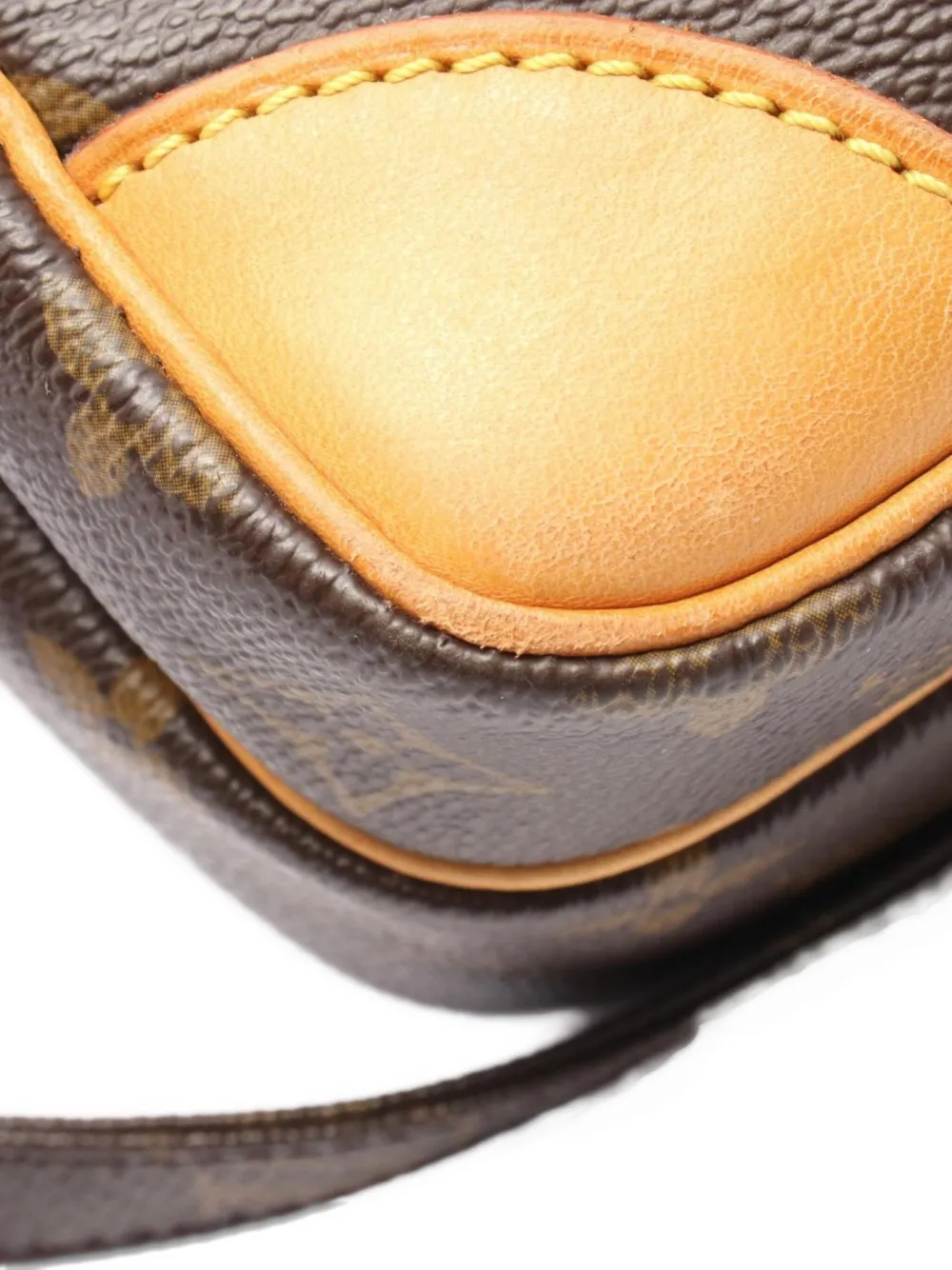 Pre-owned Louis Vuitton 2005 Amazon Shoulder Bag In Brown