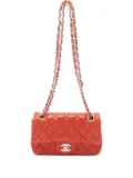 CHANEL Pre-Owned 2011 matelassé shoulder bag - Red