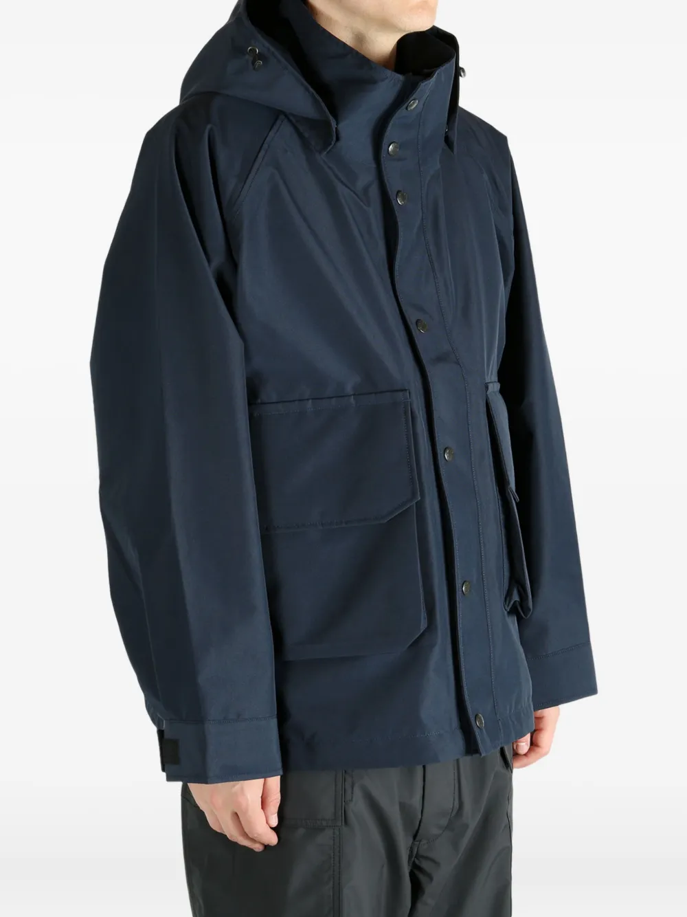 Nanamica x Gore-Tex flap-pocket parka coat Blauw