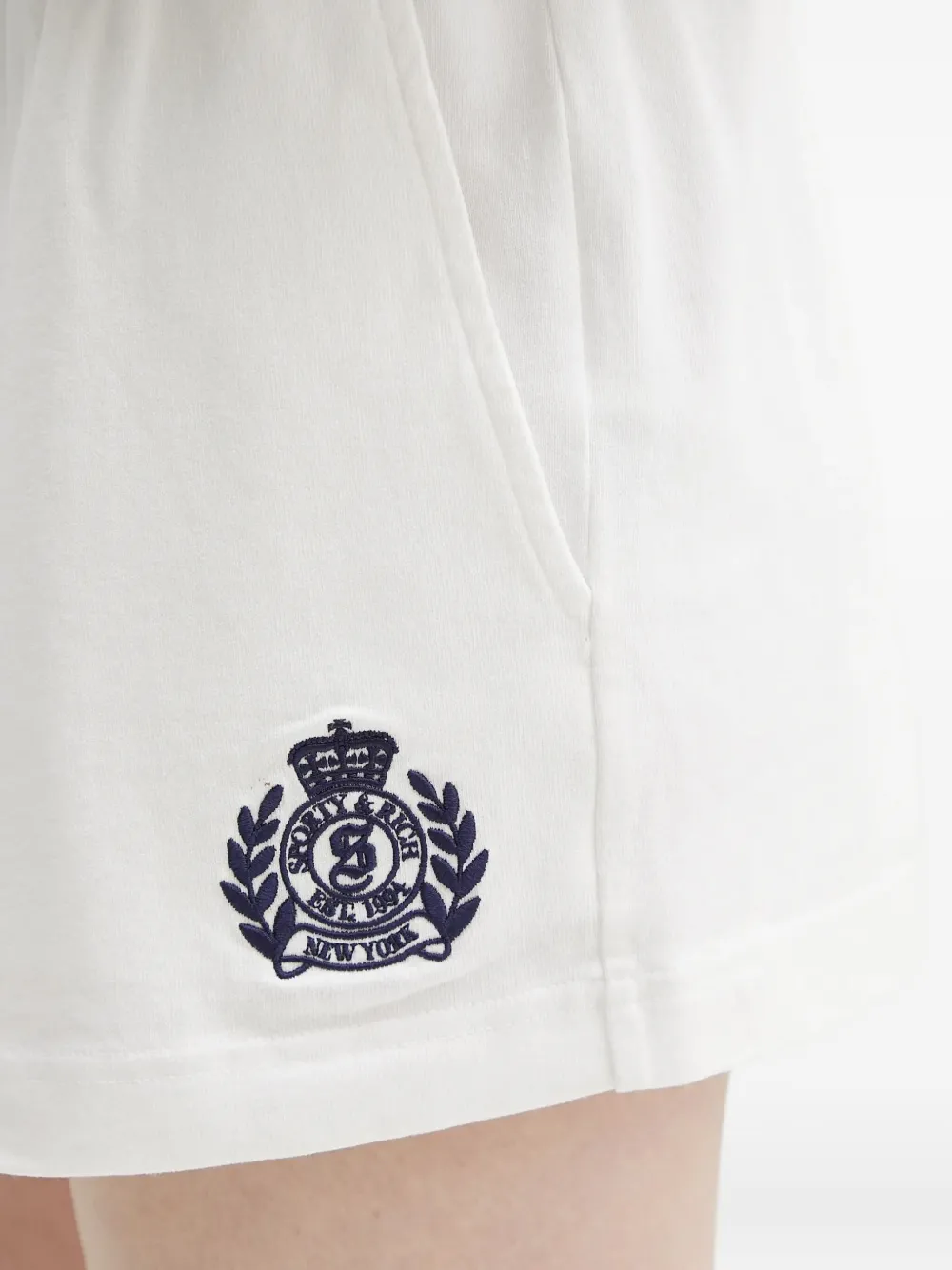Sporty & Rich logo-embroidered shorts Wit