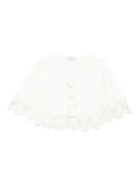 Sea blusa con botones y ribete de encaje