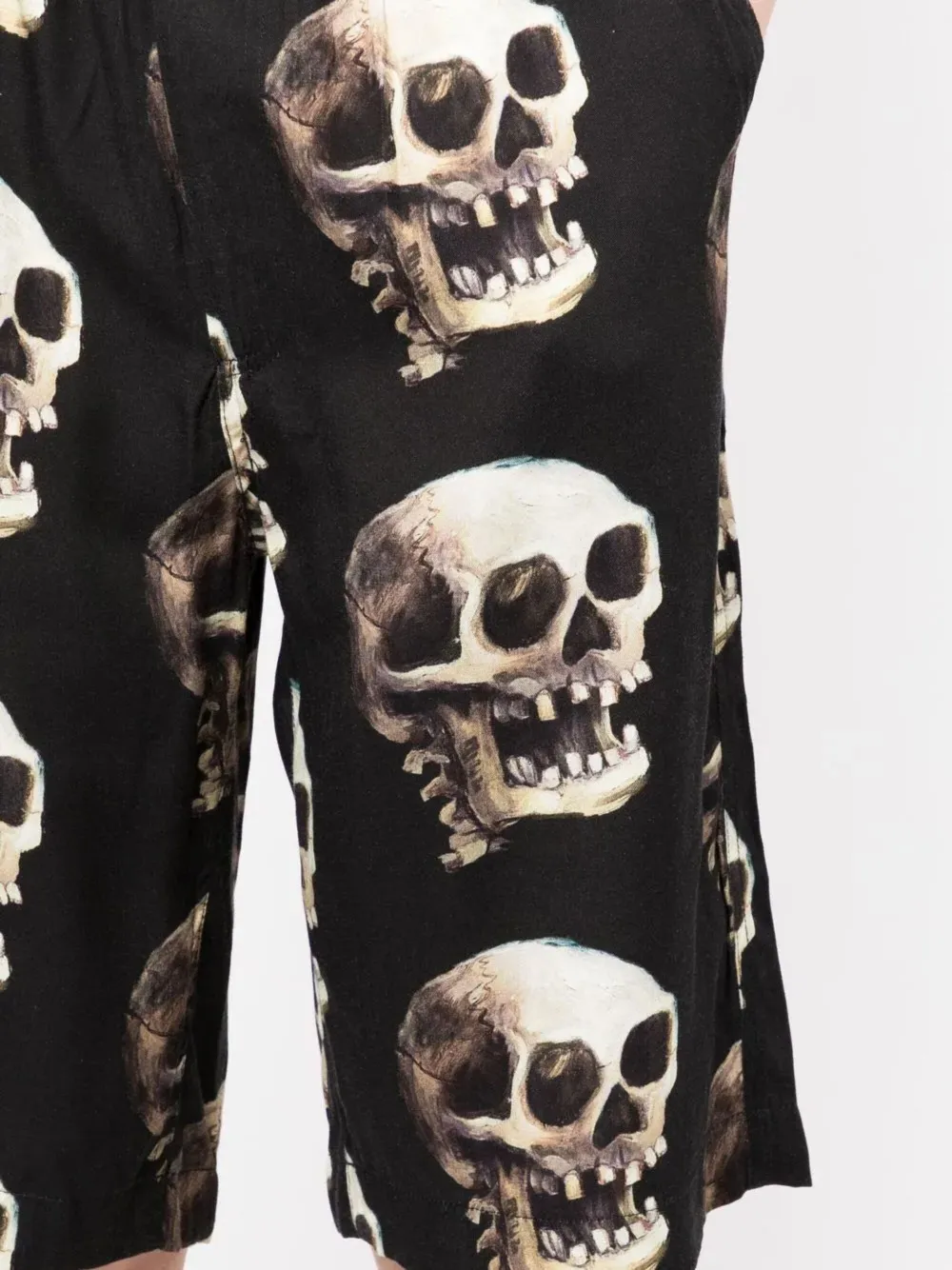 Endless Joy Zwembroek met elastische taille en doodskopprint Zwart