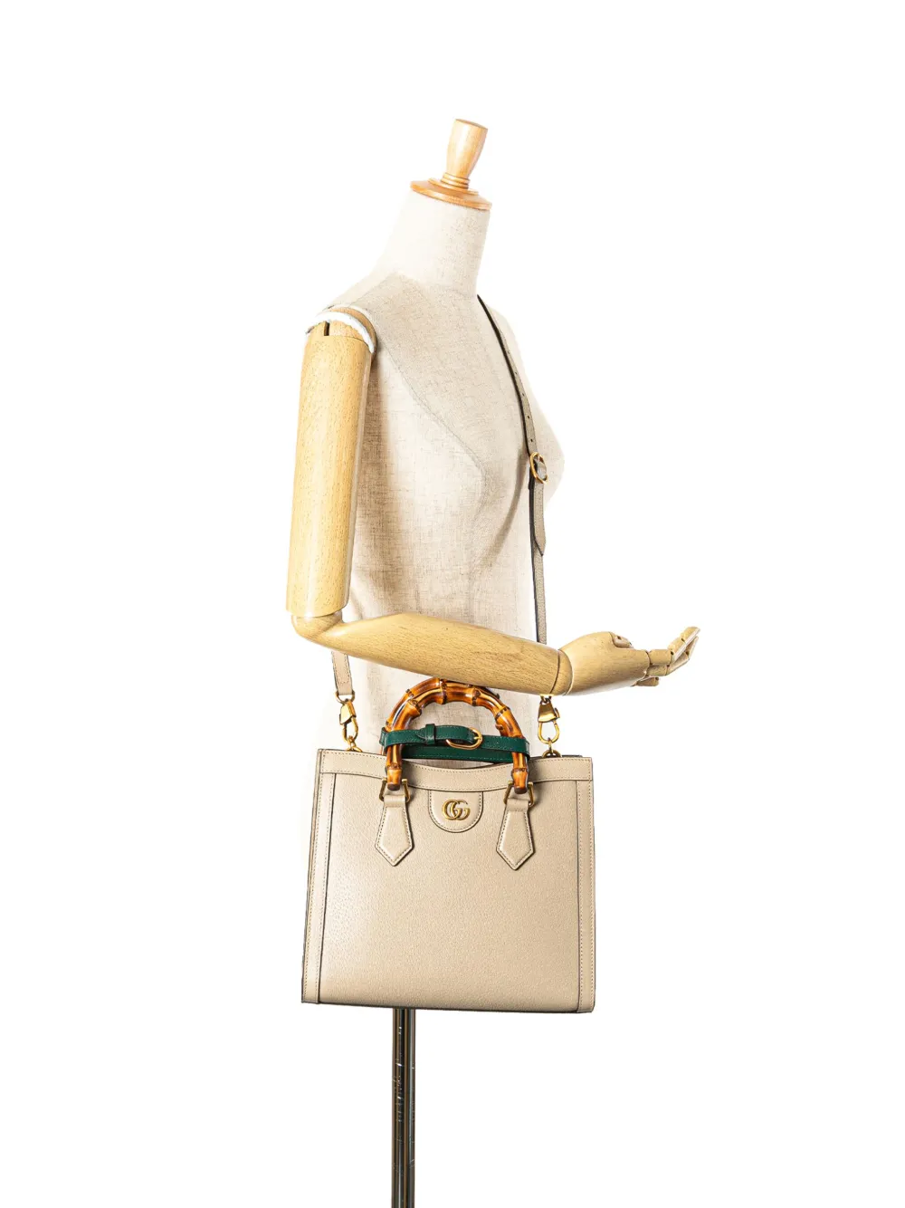 Pre-owned Gucci 2016-2025 Small Leather Bamboo Diana Satchel