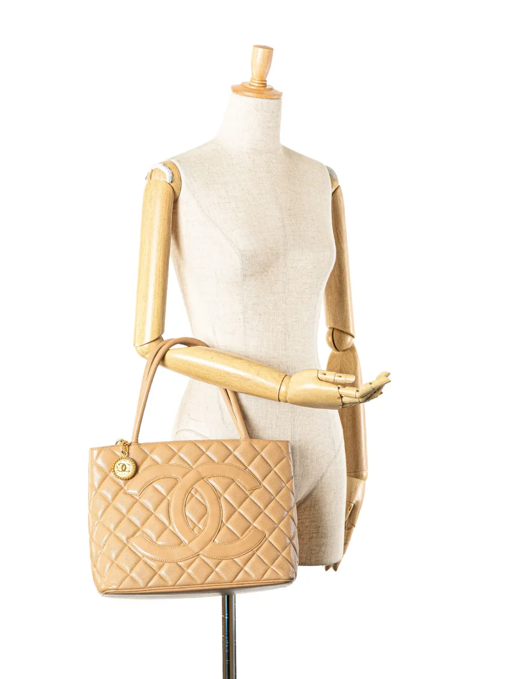 CHANEL Pre-Owned 2000-2003 Caviar Medallion Shopper | Pre-owned & Archive | Image 2