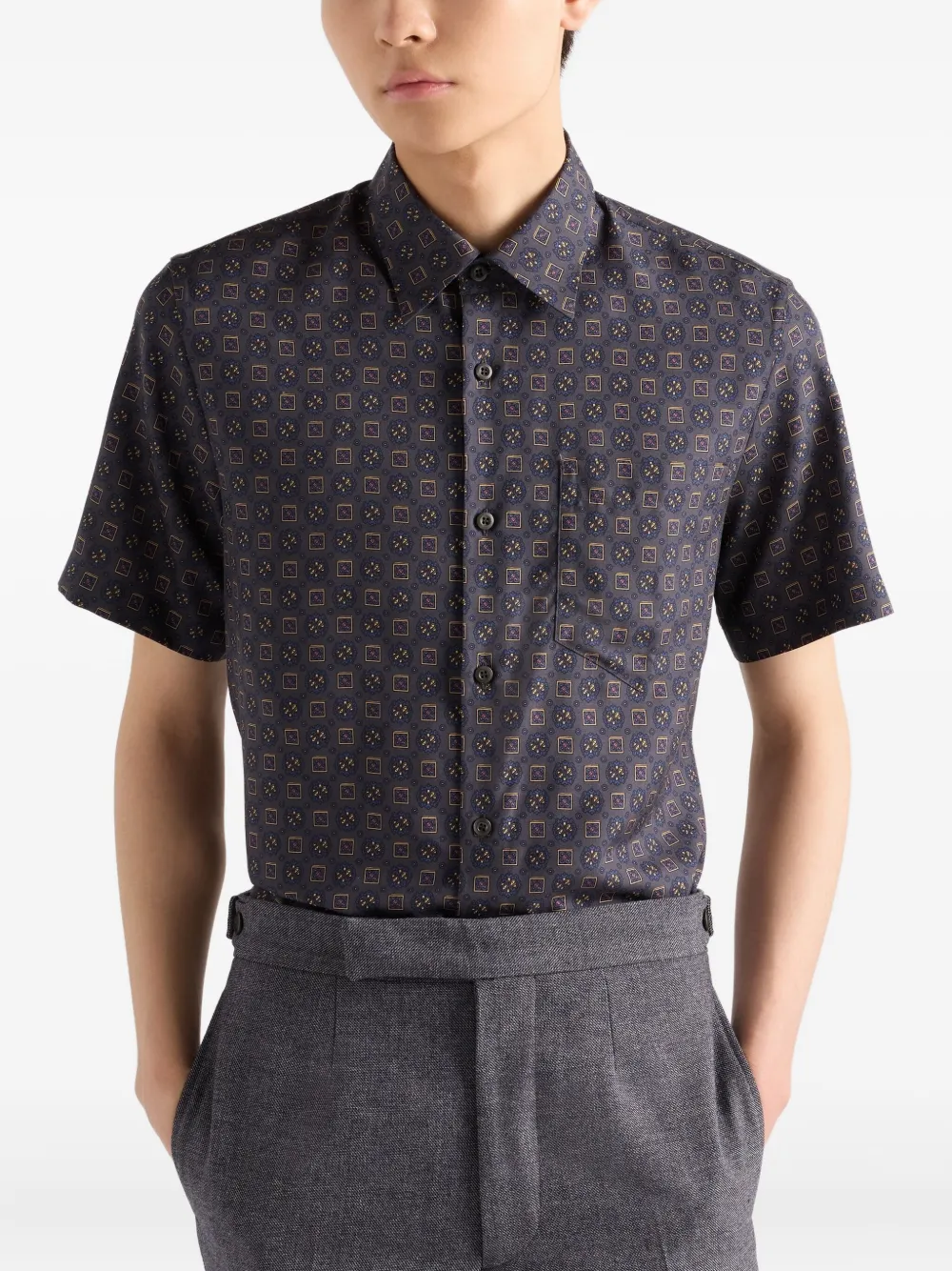 Prada Zijden overhemd met print en korte mouwen Grijs