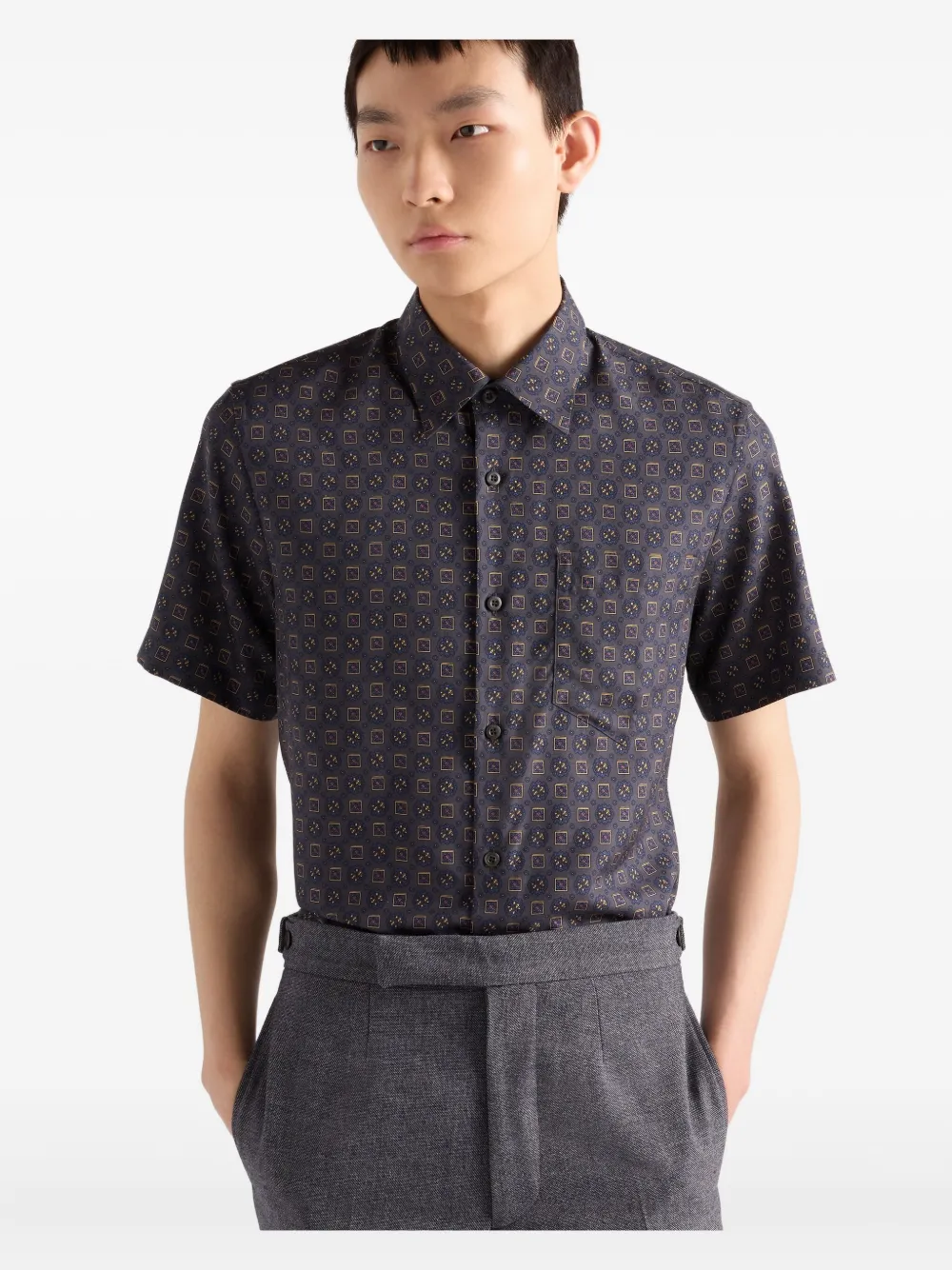 Prada Zijden overhemd met print en korte mouwen Grijs