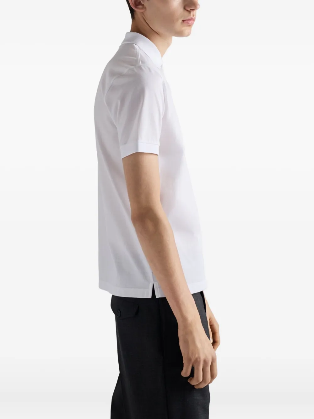 Prada logo-plaque polo shirt Wit