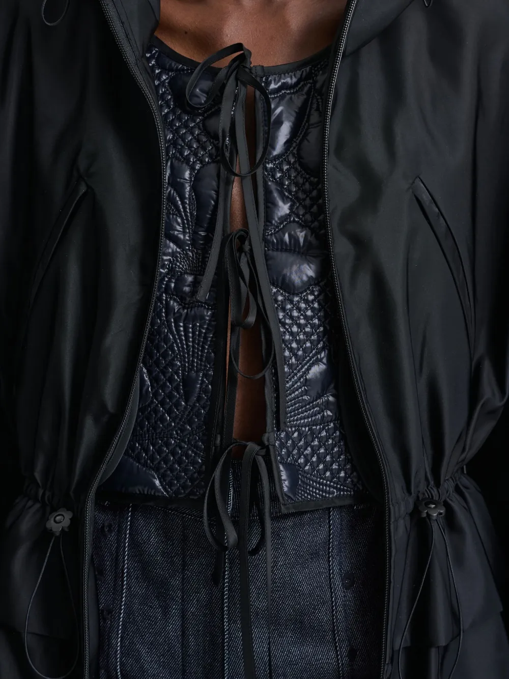 Cecilie Bahnsen hooded drawstring parka coat Zwart
