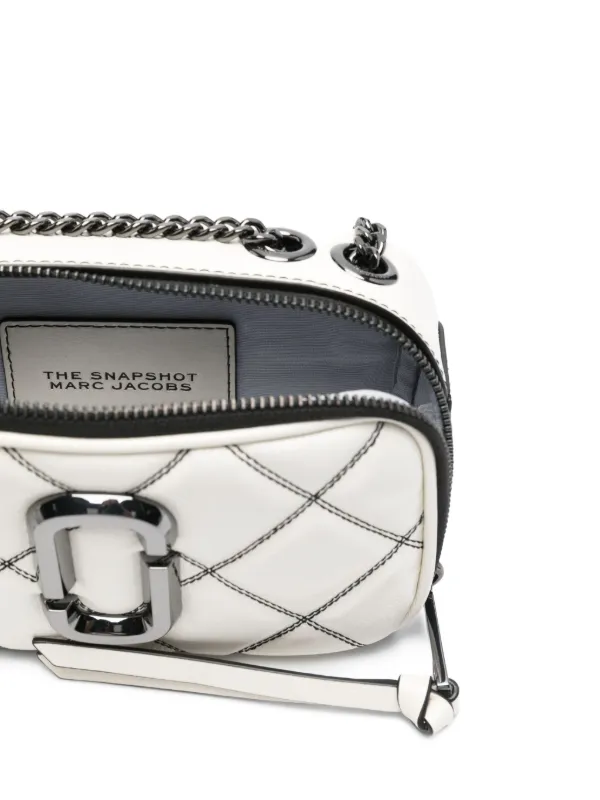 Marc Jacobs The Snapshot ショルダーバッグ | ホワイト | FARFETCH JP Marc Jacobs The Snapshot ショルダーバッグ | ホワイト | FARFETCH JP