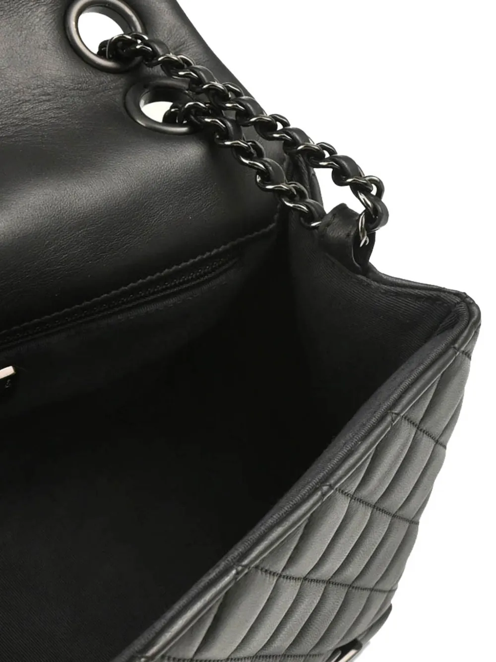 Pre-owned Chanel 2016 Cockpit Flap Shoulder Bag In Black