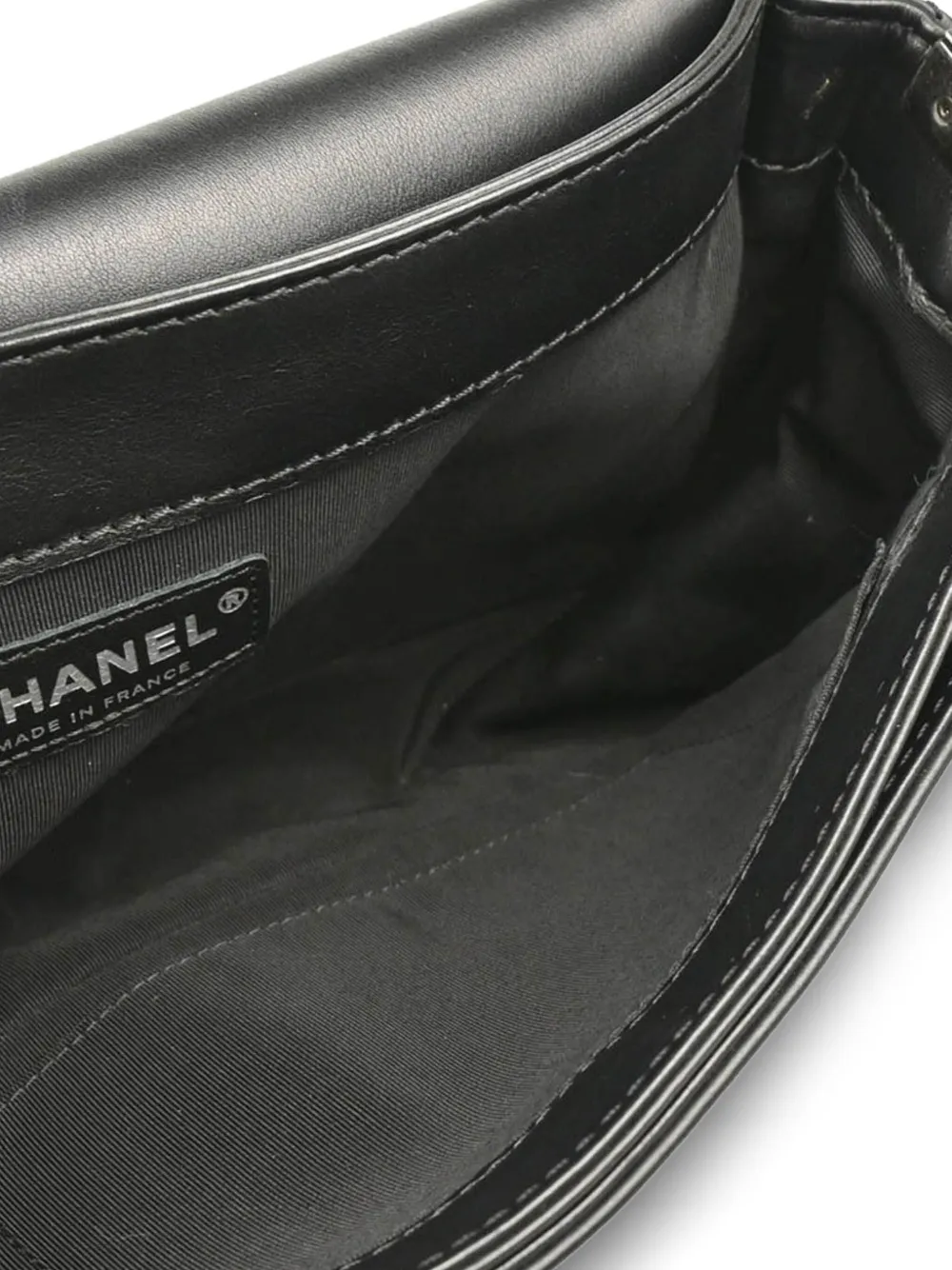 Pre-owned Chanel 2014 Medium Boy Reverso New Shoulder Bag In Black