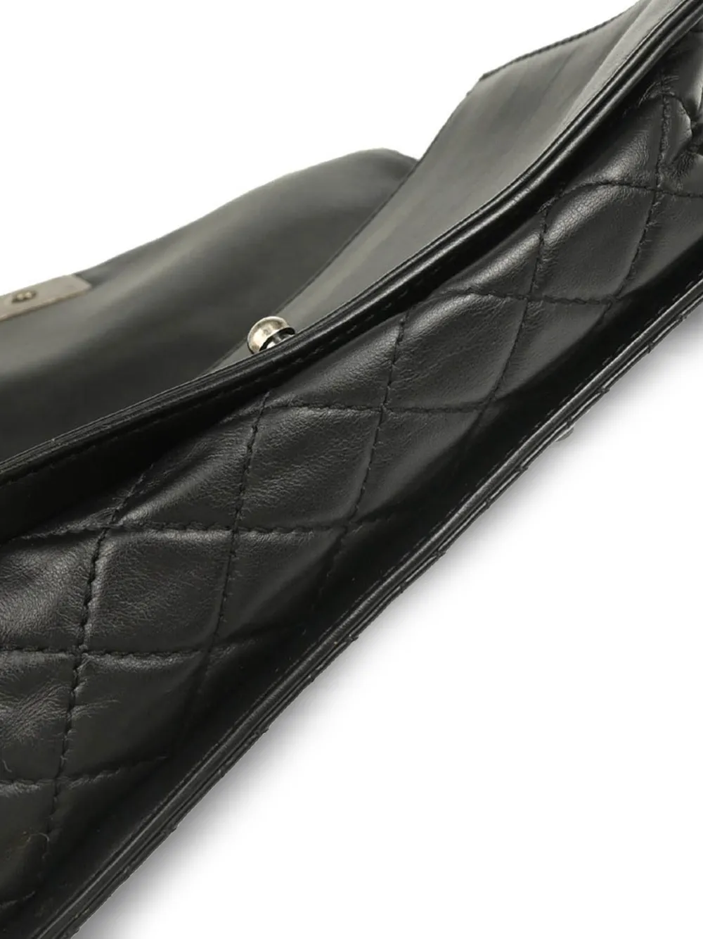 Pre-owned Chanel 2014 Medium Boy Reverso New Shoulder Bag In Black