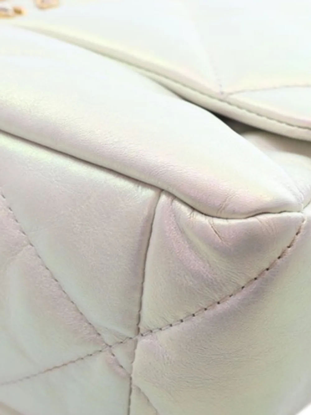 Pre-owned Chanel 2021 Large Iridescent Lambskin 19 Flap Satchel